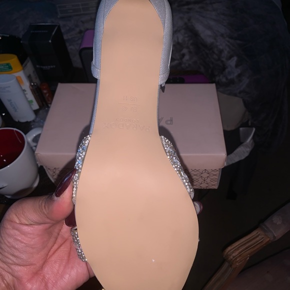 Ankle strapped sandals - Picture 4 of 4